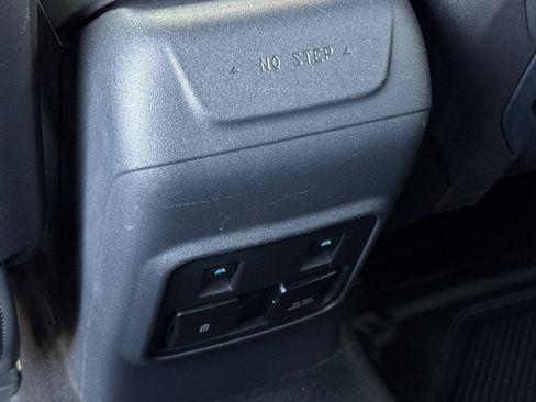 Used 2022 Ford Bronco Black Diamond AWD/4WD image 14