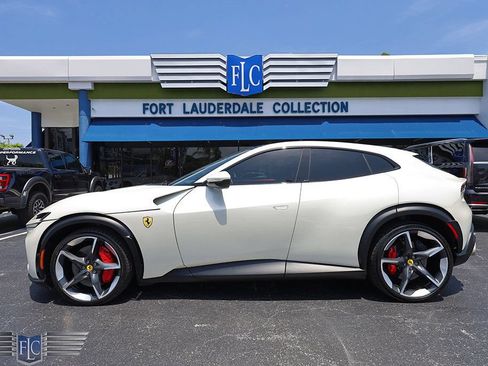 Used 2023 Ferrari Purosangue AWD/4WD image 3