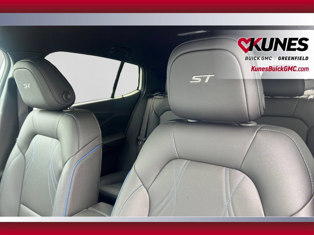 New 2026 Buick Envista Sport Touring w/ Convenience I Package FWD image 20