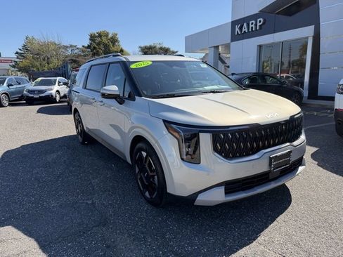 Certified 2025 Kia Carnival EX image 1