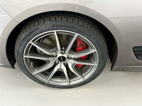 Used 2025 Genesis G70 2.5T AWD/4WD image 11