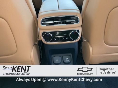 Used 2023 Genesis GV80 2.5T w/ Prestige 20" Package image 16