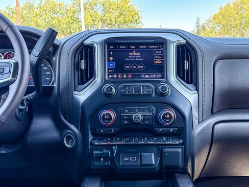 Used 2020 Chevrolet Silverado 1500 RST AWD/4WD image 17