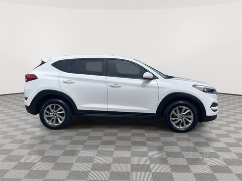 Used 2018 Hyundai Tucson SE AWD/4WD image 6