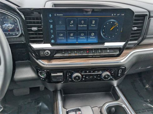 Used 2024 Chevrolet Silverado 1500 RST AWD/4WD image 17