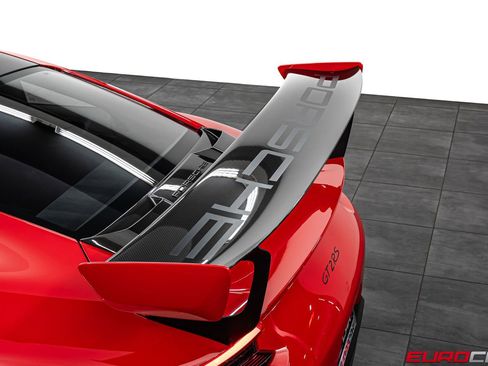 Used 2018 Porsche 911 GT2 RS image 26