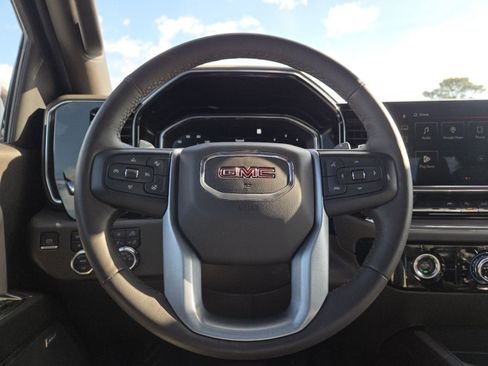 Used 2023 GMC Sierra 1500 SLT w/ SLT Premium Package image 31