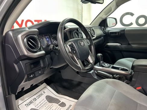 Used 2019 Toyota Tacoma image 21