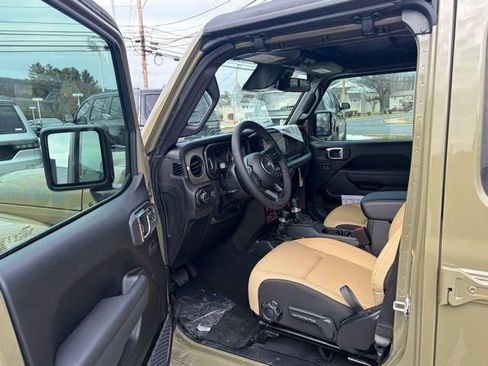 New 2026 Jeep Gladiator Sport image 14