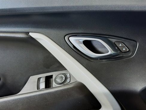 Used 2020 Chevrolet Camaro LS RWD image 16