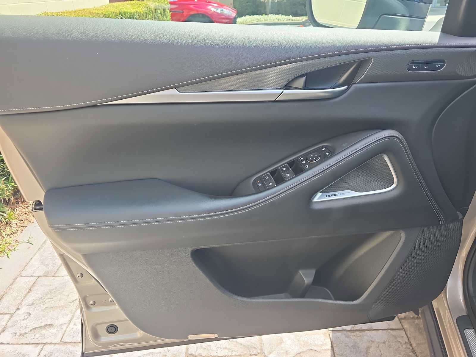 Used 2023 INFINITI QX60 Luxe w/ Performance Audio Package FWD image 13