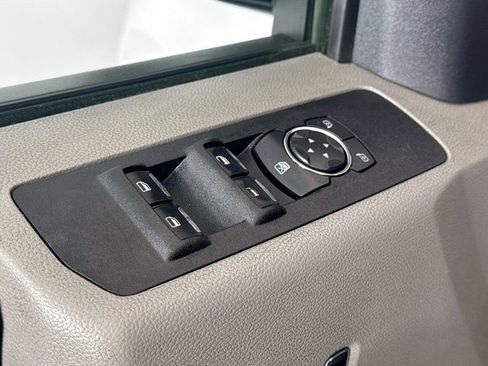 Used 2022 Ford F350 XL w/ Power Equipment Group AWD/4WD image 17