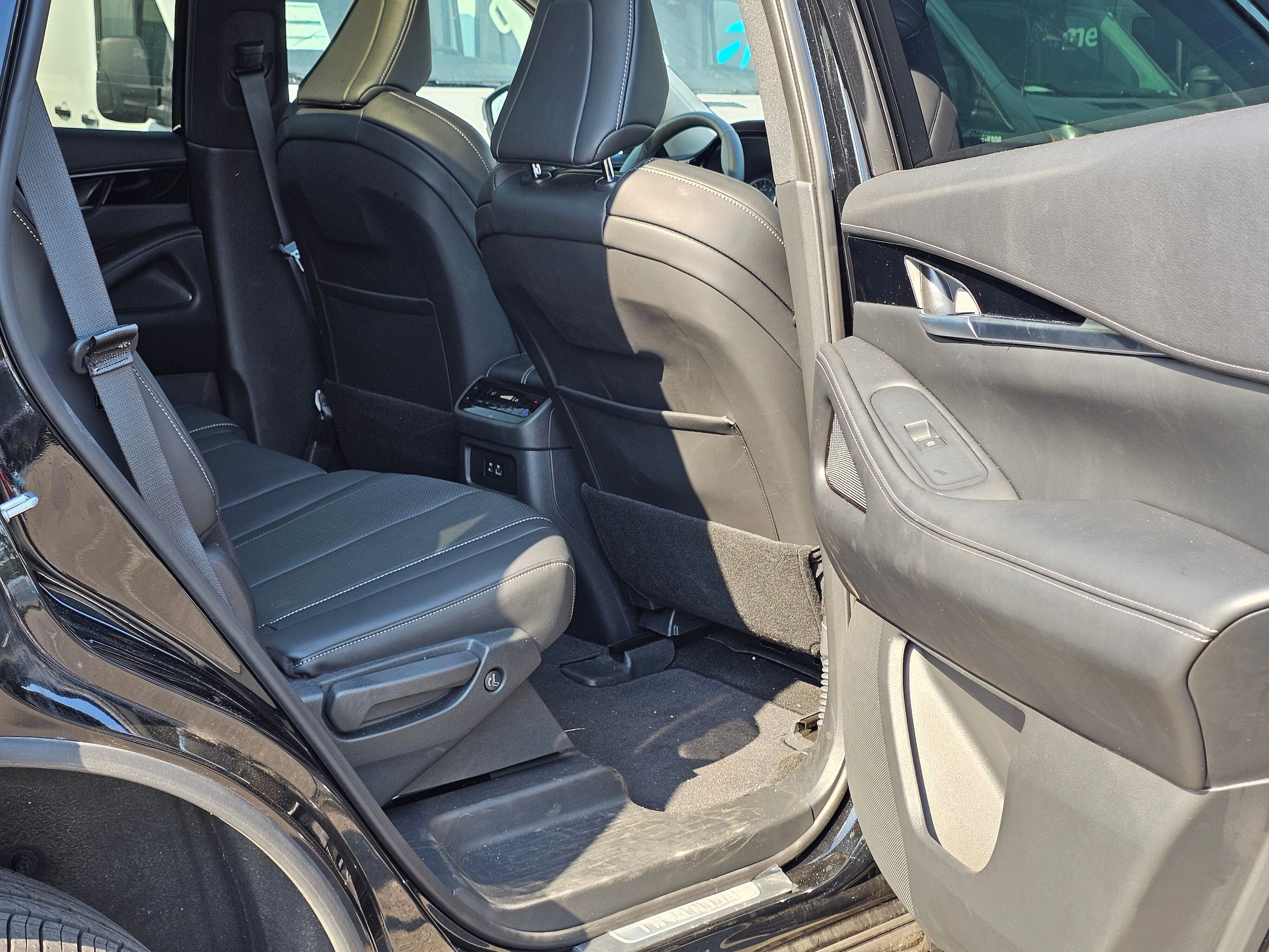Used 2025 INFINITI QX60 Pure AWD/4WD image 15