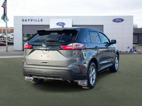 Used 2022 Ford Edge SE image 4