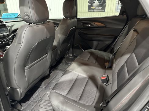 Used 2023 Chevrolet TrailBlazer RS w/ Convenience Package image 9
