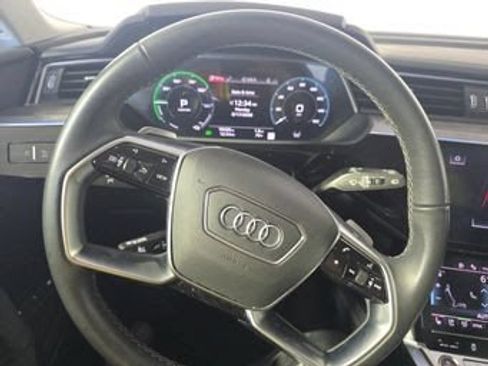 Used 2024 Audi Q8 e-tron Prestige w/ Prestige Package AWD/4WD image 5