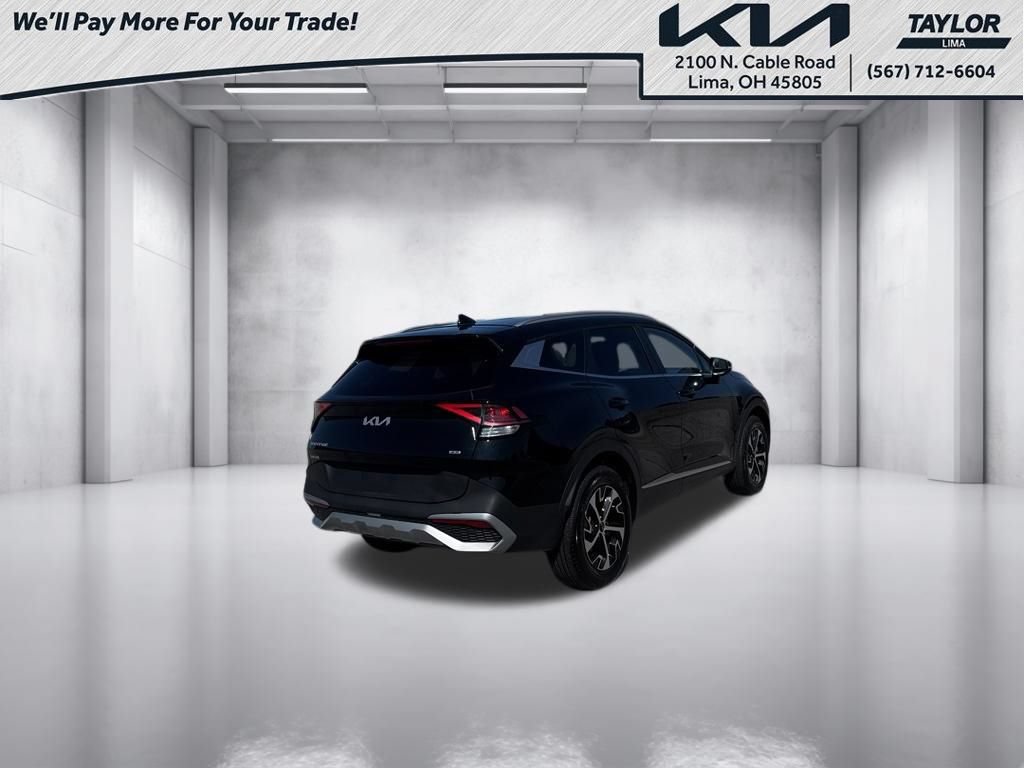 Used 2025 Kia Sportage EX AWD/4WD image 2
