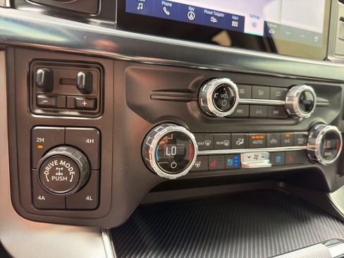 Used 2021 Ford F150 Limited AWD/4WD image 25