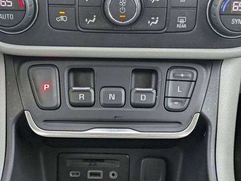 Used 2019 GMC Terrain SLT AWD/4WD image 22
