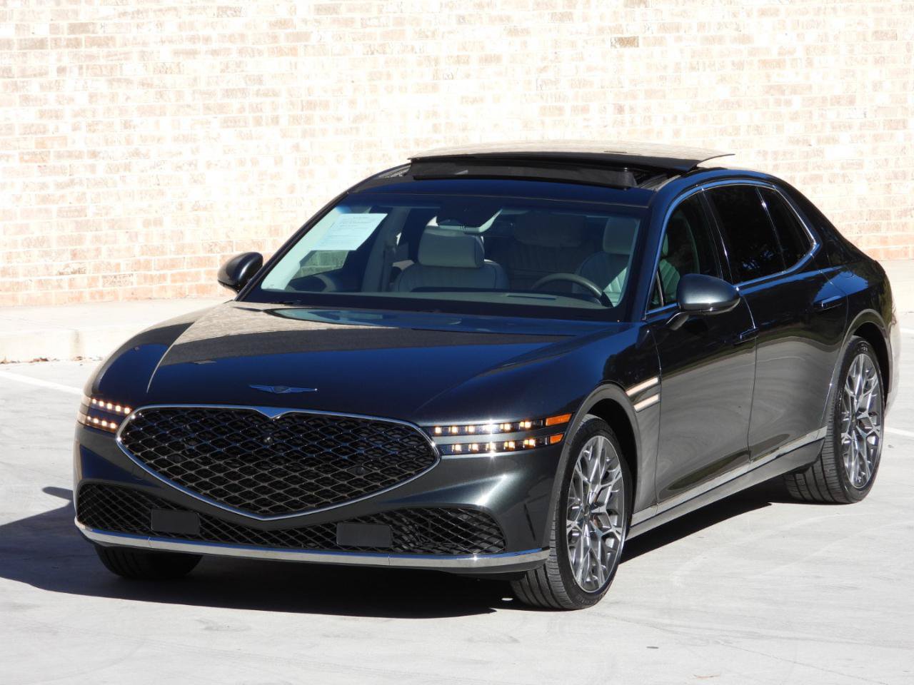 Used 2023 Genesis G90 3.5T AWD/4WD image 41