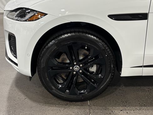 New 2026 Jaguar F-PACE R-Dynamic S AWD/4WD image 10
