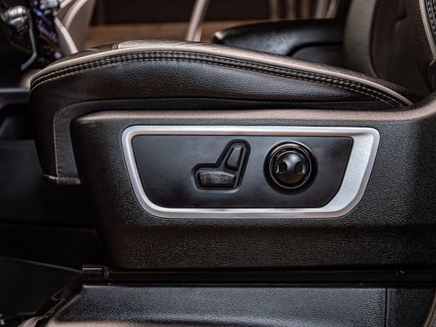 Used 2023 RAM 1500 Laramie image 25