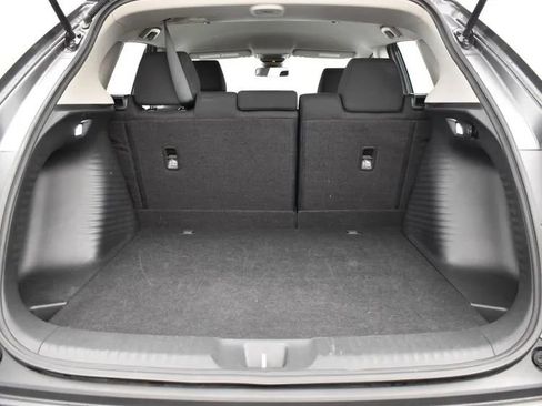 Used 2025 Honda HR-V LX image 16