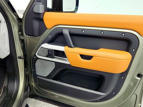Used 2023 Land Rover Defender 130 S image 26