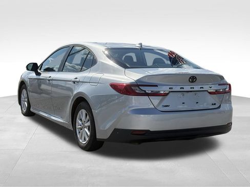Used 2025 Toyota Camry LE FWD image 3