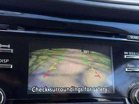 Used 2016 Nissan Rogue S AWD/4WD image 15