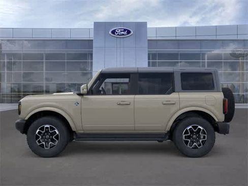 New 2025 Ford Bronco Outer Banks image 3
