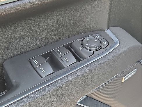 Used 2025 Chevrolet Silverado 1500 LT Trail Boss w/ Convenience Package II image 21