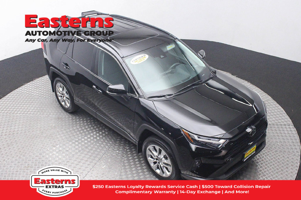 Used 2025 Toyota RAV4 XLE Premium w/ Weather Package AWD/4WD image 4