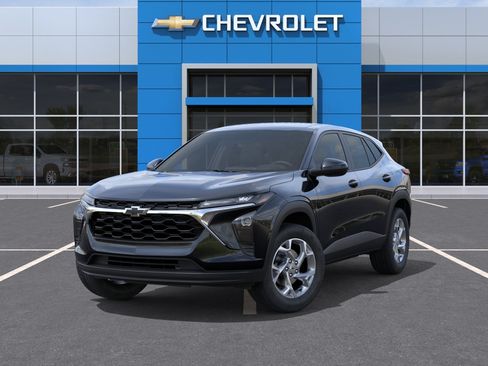 New 2026 Chevrolet Trax LS w/ LS Convenience Package FWD image 15