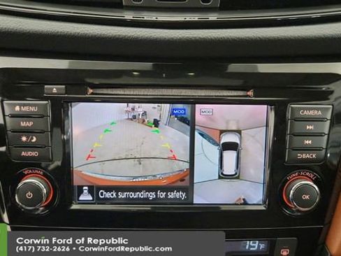 Used 2018 Nissan Rogue SL w/ Premium Package image 19