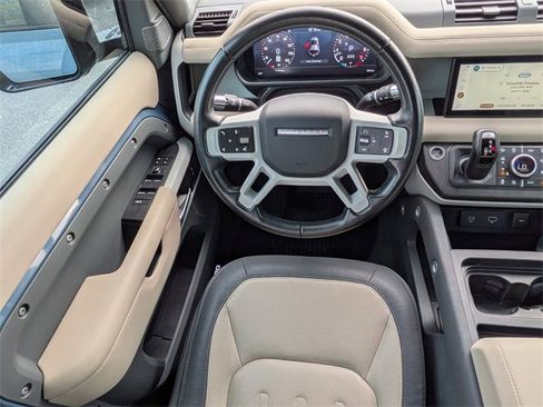 Used 2021 Land Rover Defender 110 X-Dynamic SE image 17