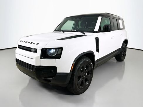 Used 2026 Land Rover Defender 110 S AWD/4WD image 1