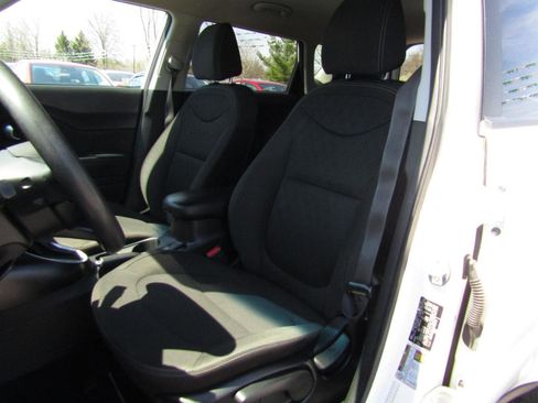 Used 2019 Kia Soul image 12