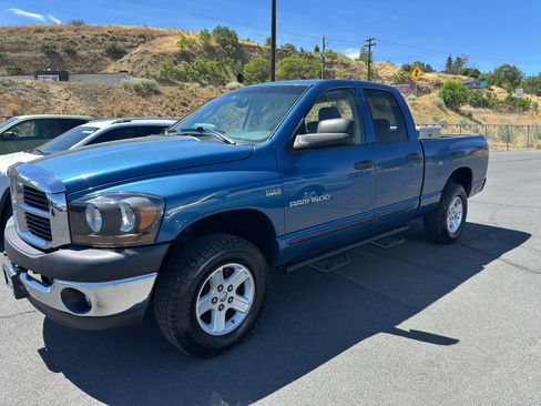 Used 2006 Dodge Ram 1500 Truck SLT AWD/4WD image 2