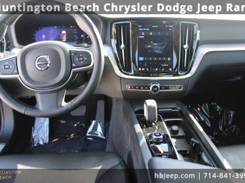 Used 2024 Volvo S60 B5 Core image 12