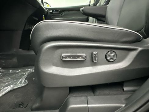 New 2026 Honda Odyssey Touring image 10