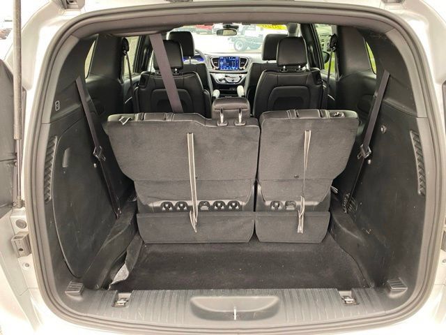 Used 2026 Chrysler Pacifica Select FWD image 17
