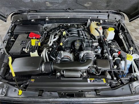 Used 2022 Jeep Gladiator Willys image 28