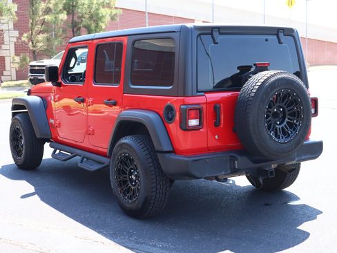 Used 2019 Jeep Wrangler Unlimited Sport AWD/4WD image 7