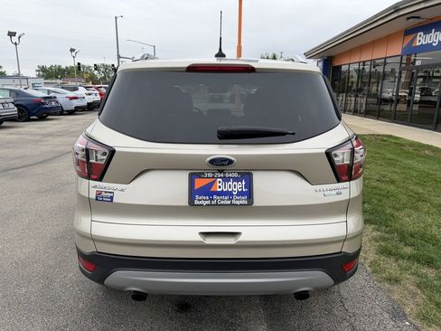 Used 2018 Ford Escape Titanium AWD/4WD image 4