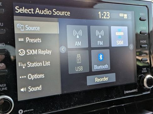 Used 2022 Toyota Corolla SE image 6