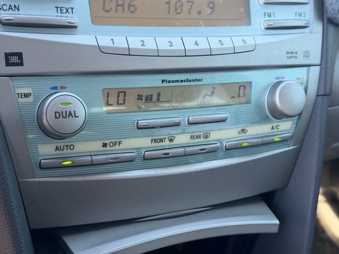 Used 2007 Toyota Camry XLE image 24