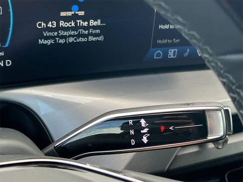 New 2026 Cadillac Vistiq Luxury image 15