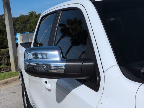 Used 2023 RAM 1500 Laramie AWD/4WD image 10