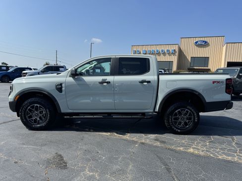 Used 2024 Ford Ranger XLT w/ FX4 Off-Road Package AWD/4WD image 8